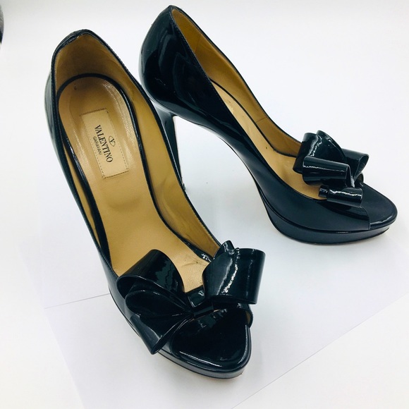 Authentic Valentino Heels - Picture 1 of 12